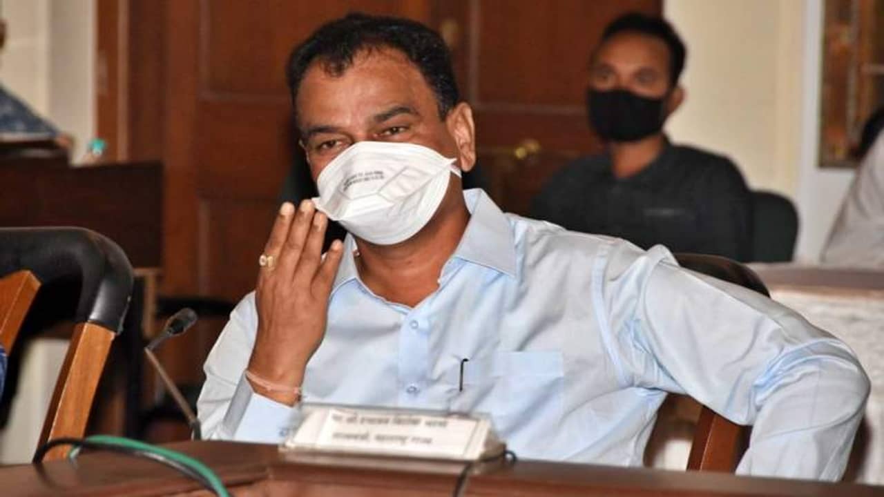 इंदापूर तालुक्यात विकासाचा महापूर आणतोय, विरोधकांनी शांतच बसावं, दत्तात्रय भरणेंचा हर्षवर्धन पाटलांना खोचक सल्ला