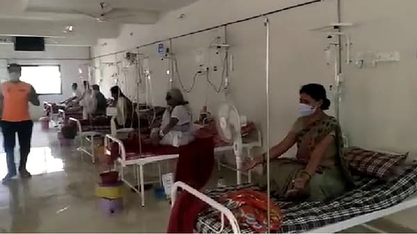 Jalgaon corona | महामृत्युंजय मंत्राचा जप केल्याने कोरोना बरा, योगा शिक्षकाच्या अजब दाव्याने खळबळ