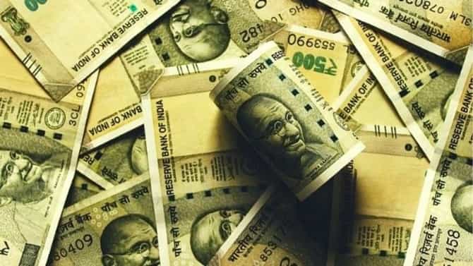 रोज फक्त 130 रुपयांच्या गुंतवणुकीवर लाखो कमवाल, LIC ची सगळ्यात फायद्याची योजना