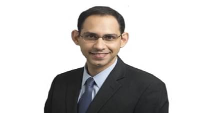 मुंबई सेंट्रलच्या वॉकहार्ट हॉस्पिटलची यशस्वी कामगिरी, पाठीच्या कण्यावर गाठ असलेल्या लहानग्यावर केले यशस्वी उपचार