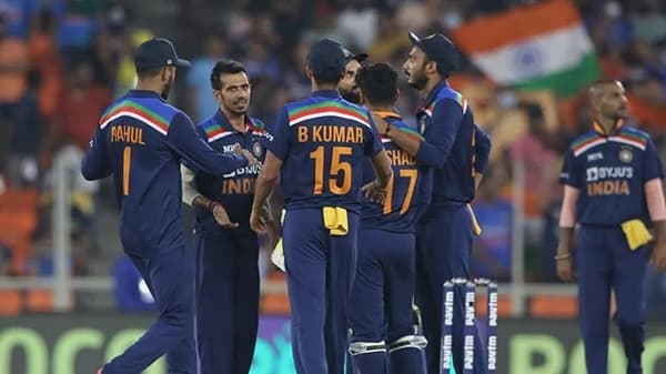 IND vs ENG: प्रेक्षकांकडून कोरोनाच्या नियमांची ऐशीतैशी; उर्वरित तीन ट्वेन्टी-20 सामन्यांना प्रेक्षकांना प्रवेशबंदी
