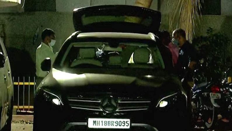 Sachin Vaze Case : NIA प्रकरणात जप्त केलेली मर्सिडीज 4 मॅटिक कार मूळ धुळ्यातली!
