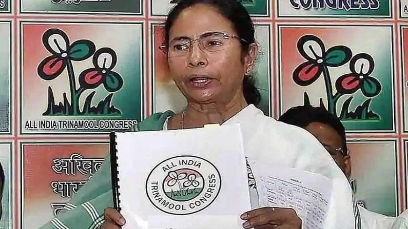 West Bengal Election 2021 : ममता बॅनर्जींचा निवडणूक जाहीरनामा, घरोघरी रेशन आणि पेन्शन, भत्त्याचं आश्वासन