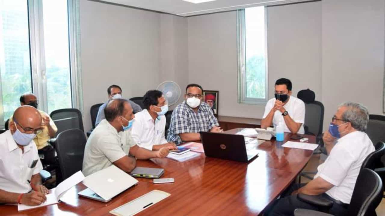 महाराष्ट्रासाठी मोठी बातमी, मुंबईतील या संस्थेत कोविड लस निर्मिती करणार, अमित देशमुखांची मोठी घोषणा