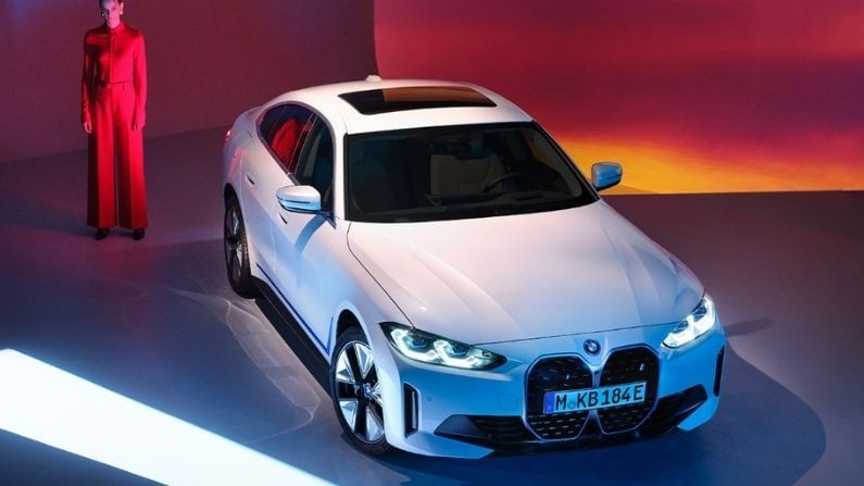 BMW आणतेय धमाकेदार इलेक्ट्रिक कार, एकदाच चार्ज केल्यावर करणार 'एवढा' प्रवास