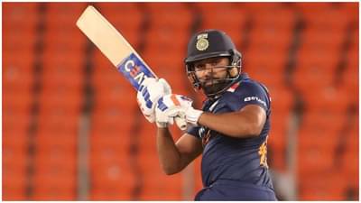 India vs England 4TH T20 | इंग्लंड विरुद्धच्या चौथ्या सामन्यात हिटॅमन रोहित शर्माला मोठा विक्रम करण्याची संधी