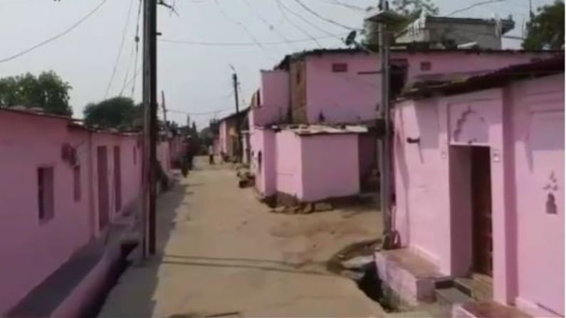 या गावातील 500 घरांना गुलाबी रंग देण्यात आला आहे. त्यामुळे संपूर्ण गाव गुलाबी दिसत आहे. 
