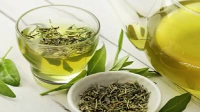 ग्रीन टीमध्ये मिसळा या आयुर्वेदिक गोष्टी, होतील आश्चर्यकारक फायदे