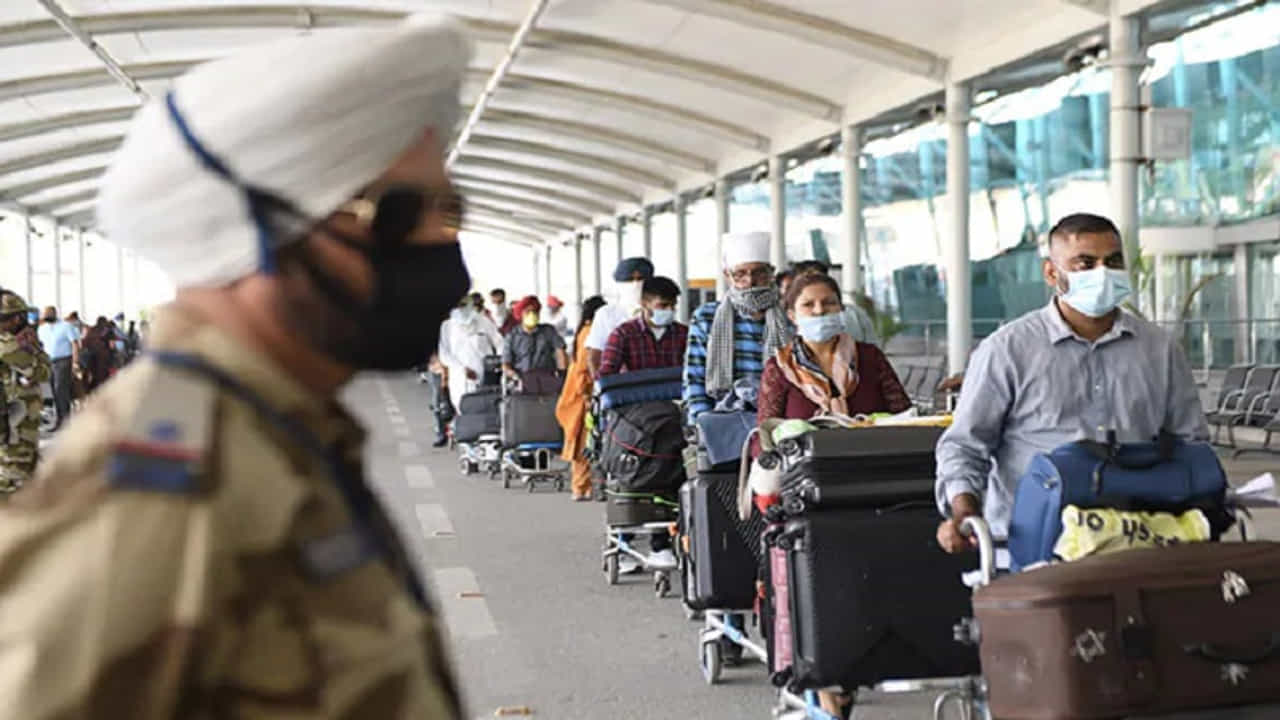 Corona Virus : कोरोना काळात विमान प्रवास करताय? मग हे नियम पाळा नाहीतर कारवाईला सामोरे जा!