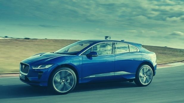 बहुप्रतीक्षित Electric Jaguar I-Pace भेटीला, लाँचिंगसाठी उरले फक्त काही तास बहुप्रतीक्षित Electric Jaguar I-Pace भेटीला, लाँचिंगसाठी उरले फक्त काही तास