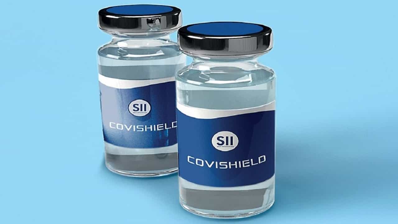 Corona Vaccine : कोव्हिशिल्डच्या 2 डोसमधील अंतर वाढवलं, केंद्र सरकारची नवी गाईडलाईन्स
