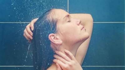 लठ्ठपणा कमी करायचाय? मग, थंड पाण्याने आंघोळ करा होतील अनेक फायदे!