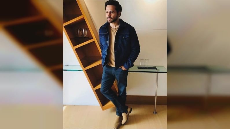 इमरानचे किसिंग आणि बोल्ड सीन पाहून सुरुवातीला परवीन थोडी नाराज झाली होती, पण नंतर तिला समजले की हा इमरानच्या कामाचा एक भाग आहे. करण जोहरच्या शो कॉफी विथ करणमध्ये इमरानने सांगितले होते की, जेव्हा परवीनने मर्डर चित्रपटात इमरान आणि मल्लिका शेरावतचे बोल्ड दृश्य पाहिले, तेव्हा तिने रागाने इमरानचा हात इतक्या जोराने धरला की, तिचे नखे इमरानच्या हातात रुतली. इमरानच्या हाताला रक्तस्त्राव होऊ लागला. ती चिडून म्हणाली, तू काय करतोस हे? मला याबद्दल आधी काहीही का सांगितले नाही? मात्र, त्यानंतर तिने समजून घेतले.