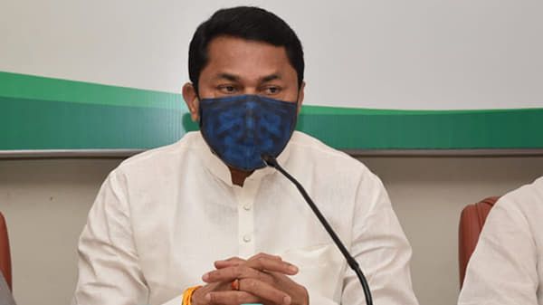 आम्हाला आमचा पक्ष वाढवायचा असेल तर कुणाला त्रास का व्हावा? नाना पटोलेंचा शिवसेनेला सवाल