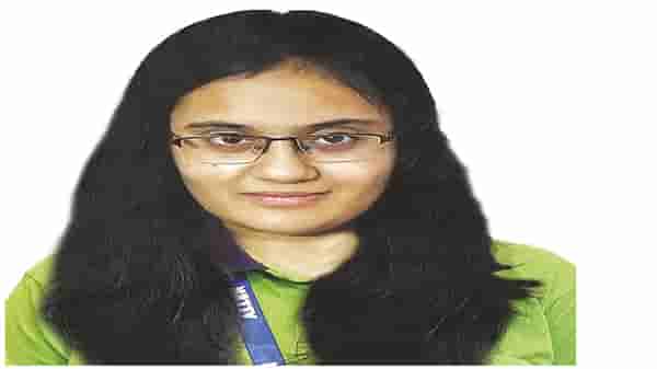 JEE Main 2021 Result:दिल्लीच्या काव्या चोप्रानं रचला इतिहास, जेईई मेन मार्च सत्रात 300 पैकी 300 गुणांची कमाई