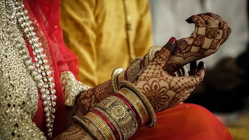 Video | 'हे' लग्न पाहून सगळे अवाक्, एवढे योगायोग कसे? सोशल मीडियावर भन्नाट कमेंट्स