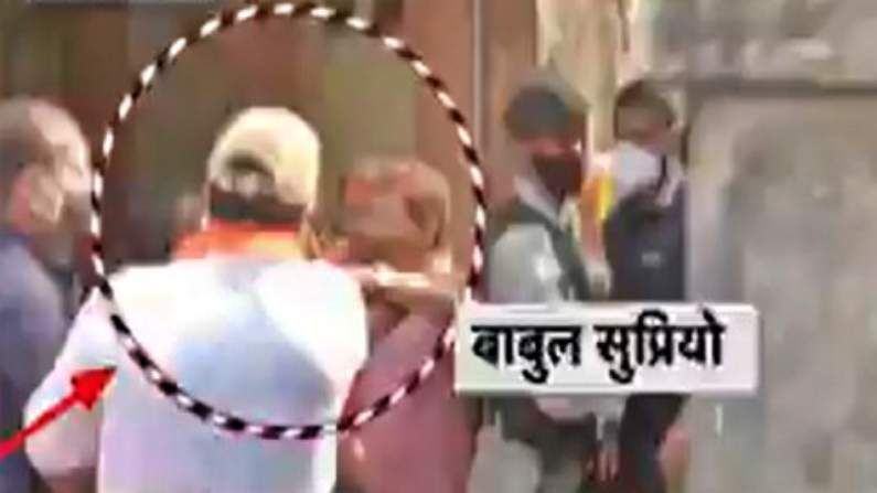 VIDEO: पश्चिम बंगालमध्ये भाजप खासदाराने होळी समारंभातच कार्यकर्त्याच्या थोबाडीत लगावली, बाबुल सुप्रियो नव्या वादात