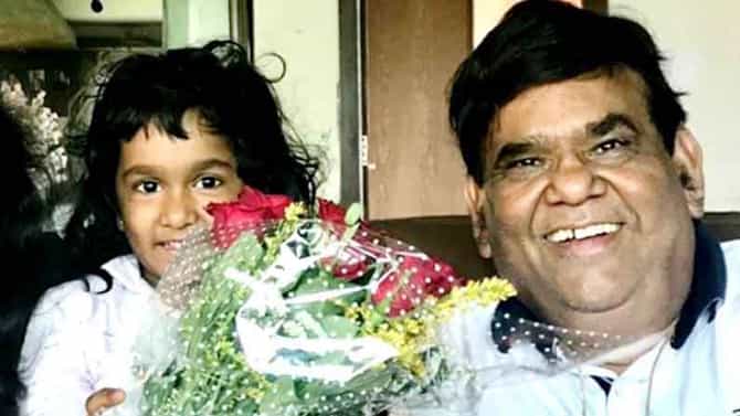 ‘मी घरी आलोय पण आता ती रुग्णालयात दाखल’, सतीश कौशिकना सतावतेय लेकीची चिंता!