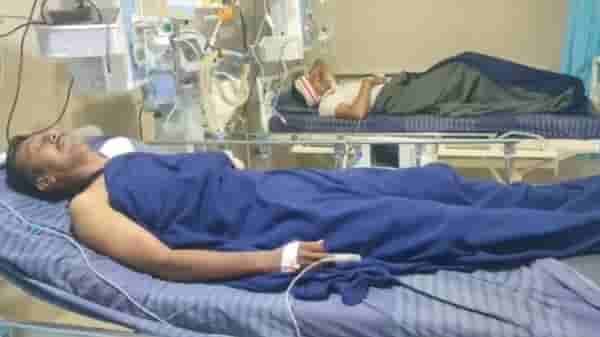 Nanded sikh halla bol Violence : SP साहेबांवरचा तलवारीचा वार स्वत: झेलला, प्रमोद शेवाळेंचा अंगरक्षक ICU मध्ये