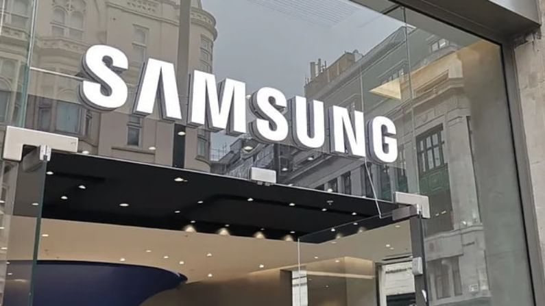 मोबाईल विक्रीत Samsung ची Apple वर मात, फेब्रुवारीत रेकॉर्डब्रेक विक्री