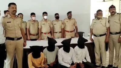 स्टेट बँकेंचं एटीएम फोडत 45 लाख लंपास, कर्ज फेडलं, बोलेरो गाडीवरही खर्च, पोलिसांनी 24 तासात मुसक्या आवळल्या