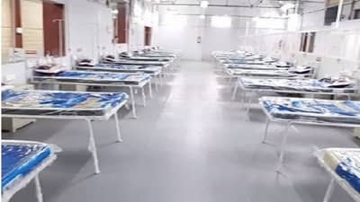 नाशिक पालिका आयुक्तांच्या तंबी, खासगी रुग्णालयाच्या डॉक्टरांकडून कोरोना रुग्णांना दाखल करून घेणं सुरू