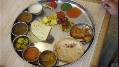 एकावर दोन थाळी फ्री मिळवण्याच्या नादात गंडा, पुण्यातील खवय्याची 31 हजारांना फसवणूक