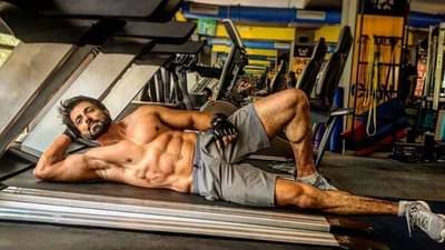 Sonu Sood | शाकाहारी अन्न खाऊन सोनूने बनवली पिळदार शरीरयष्टी, नवा फोटो पाहून चाहतेही झाले मुग्ध!