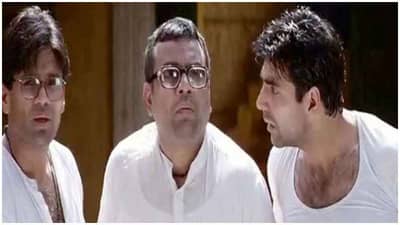 #HeraPheri चित्रपटाला 21 वर्षे पूर्ण, चाहत्यांनी धमाल मीम्स शेअर करत व्यक्त केला आनंद!