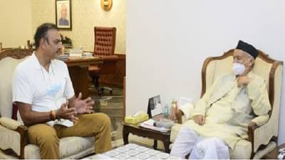 रवी शास्त्री यांनी घेतली भगतसिंह कोश्यारी यांची भेट, चर्चांना उधाण, भेटीचं कारण काय?