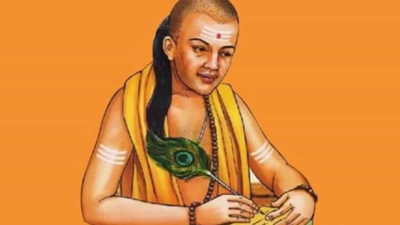 Chanakya Niti | विद्यार्थ्यांना यशस्वी व्हायचं असेल तर आचार्य चाणक्य यांचे हे 7 मंत्र नेहमी लक्षात ठेवा...