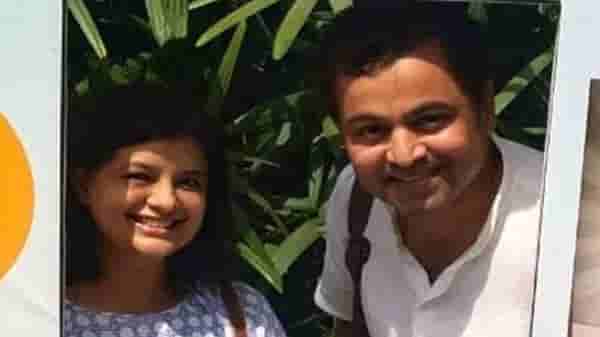 Subodh Bhave Vaccine | पत्नीसमवेत अभिनेता सुबोध भावेंनी घेतली कोरोनाची लस, चाहत्यांना केले आवाहन...