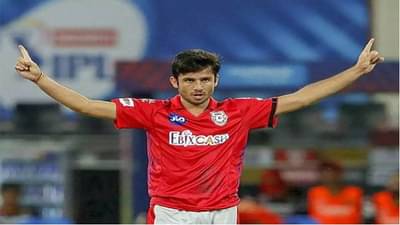 IPL 2021 : आधी पिच बनवण्याकामी रोजगारी करायचा, आता बॅट्समनला आपल्या फिरकीवर नाचवतो, रवीचा संघर्षमय प्रवास