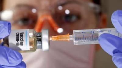 कोरोनाला थोपवण्यासाठी मुंबईचे मिशन लसीकरण, रविवारीसुद्धा लोकांना लस मिळणार