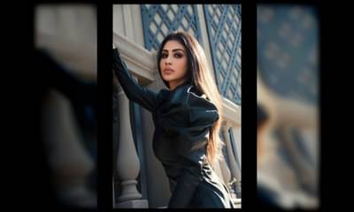 Photo : मौनी रॉयच्या दिलखेचक अदा,पाहा फोटो