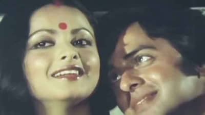 रेखाला पाहून सासूने आशीर्वाद नाही तर उगारली होती चप्पल, वाचा विनोद मेहरा-रेखाची लव्हस्टोरी...