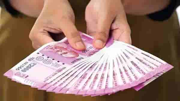 7th Pay Commission : केंद्रीय कर्मचाऱ्यांसाठी आनंदाची बातमी, वेतननिश्चितीबाबत मोठा निर्णय