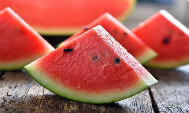 Watermelon Seeds Benefits : कलिंगडाच्या बियांमध्ये आरोग्यदायी खजिना, सेवनाने होतील 5 फायदे