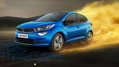 Tata Altroz भारतीय बाजारात धुमाकूळ, विक्रीत तब्बल 558 टक्क्यांची वाढ