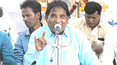 स्टेजवर गाता गाताच बोदडेंना पॅरेलिसिसचा अ‍ॅटॅक आला, ग्रामस्थांकडून पै पै जमा; वाचा, पुढे काय घडलं?