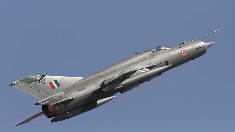 Indian Air force deadly weapons and advanced combat aircrafts