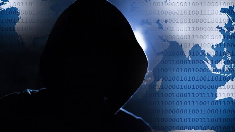 cyber security threat on public free wifi hotspot hackers steal financial information