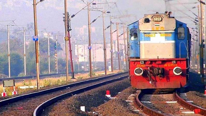 Indian Railway | स्टेयरिंगशिवाय ट्रेन कशी बदलते ट्रॅक, जाणून घ्या याबाबत सर्व काही