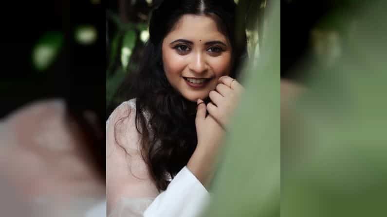 'तुला पाहते रे' या मालिकेतून घराघरात पोहोचलेली महाराष्ट्राची लाडकी ईशा म्हणजेच अभिनेत्री गायत्री दातार रसिकांच्या मनावर राज्य करतेय.