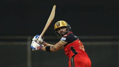 RCB vs RR 2021, Virat Kohli | कोहलीचा भीमप्रराक्रम, आयपीएलमध्ये विराट कामगिरी करणारा पहिलाच फलंदाज