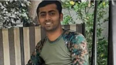 संरक्षणासाठी ठेवलेल्या रिव्हॉल्व्हरनेच केला घात, साफ करताना गोळी सुटली; सधन चांदी व्यापाऱ्याच्या मुलाचा मृत्यू