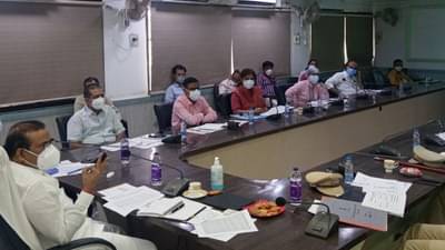 रेमडेसिवीर इंजेक्शन आणण्याची रुग्णांच्या नातेवाईकांना सक्ती करू नका; राजेश टोपे यांचे निर्देश