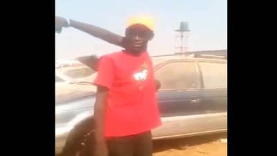 VIDEO : हा मुलगा हातापायाची, अंगाची कशीही घडी करतो, व्हिडीओ बघितला तर आश्चर्यचकीत व्हाल