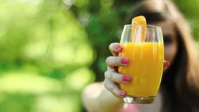 रोगप्रतिकारक शक्ती वाढवण्यासाठी हे खास 4 पेय आहारात घ्या !