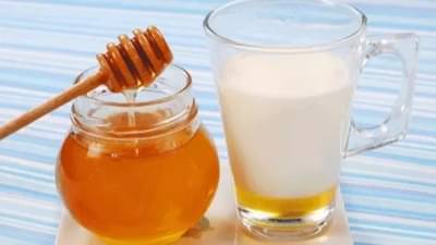 रोगप्रतिकारक शक्ती वाढवण्यासाठी दररोज सकाळी प्या दूध आणि मध !